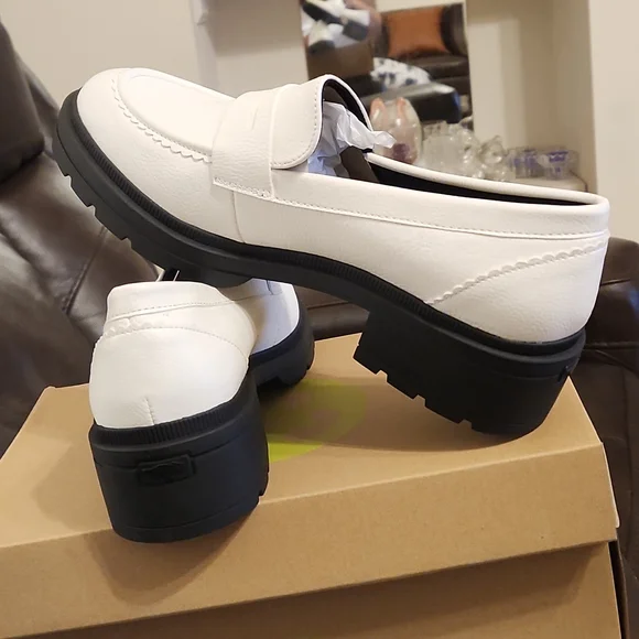 BRAND NEW ROCKET DOG IMEA LOAFERS - Picture 4 of 6